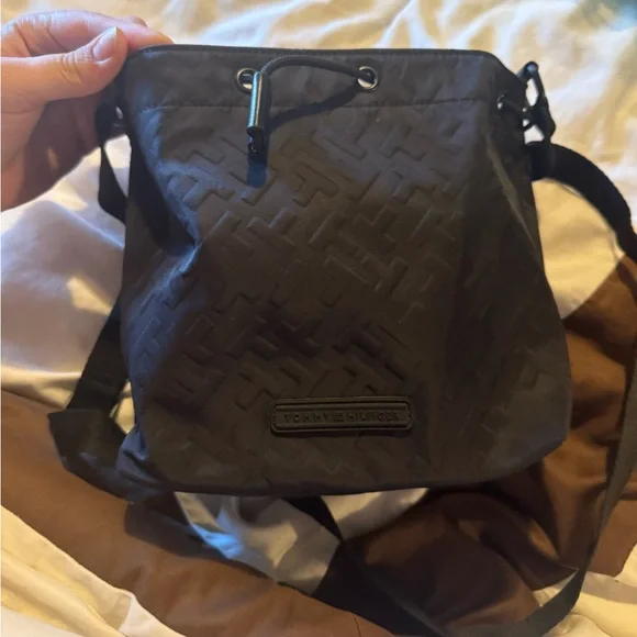 Tommy Hilfiger Purse - Picture 1 of 5